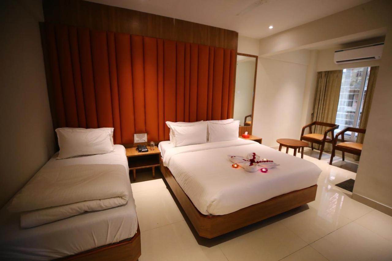 Hotel Dream Residency ナビムンバイ エクステリア 写真