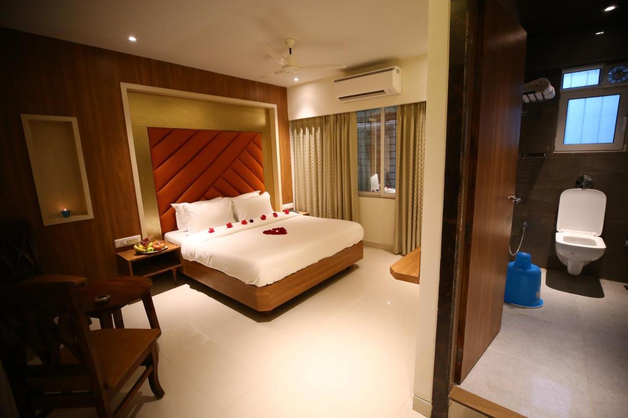 Hotel Dream Residency ナビムンバイ エクステリア 写真